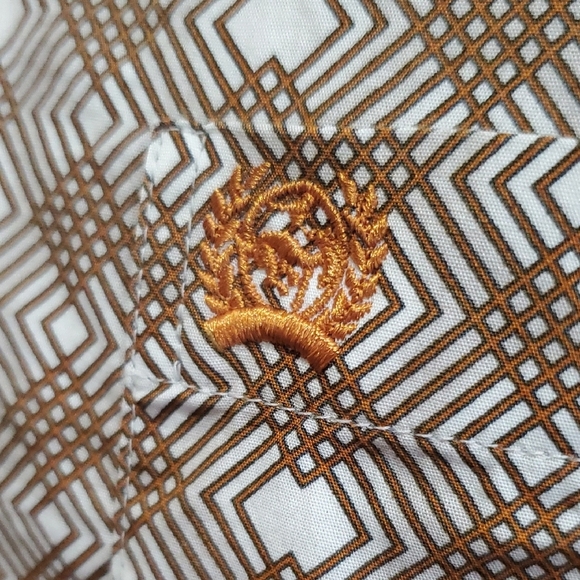 Cinch Casual Button Down Shirt in Brown and White with Modern Pattern - Picture 4 of 6